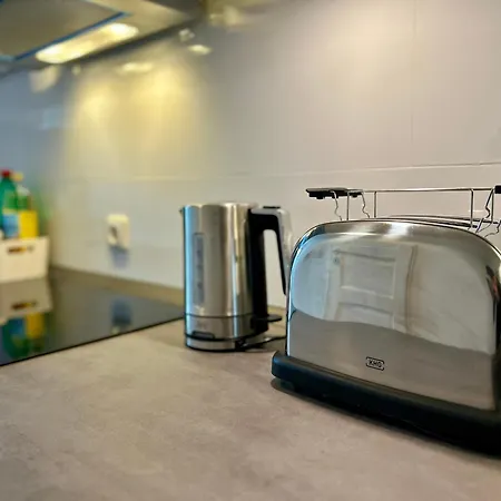 Wohlfuehl-apartment Mit Grossem Balkon, Netflix & Games 바르싱하우젠