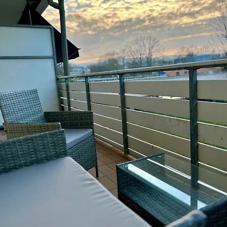 Wohlfuehl-apartment Mit Grossem Balkon, Netflix & Games