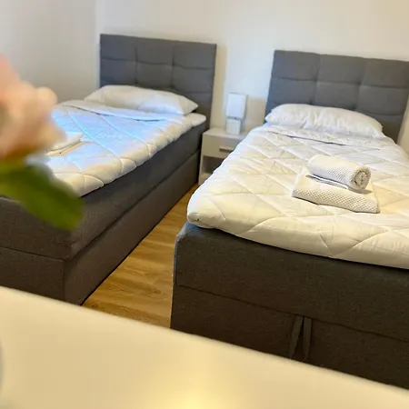 Wohlfuehl-apartment Mit Gemuetlichem Balkon *