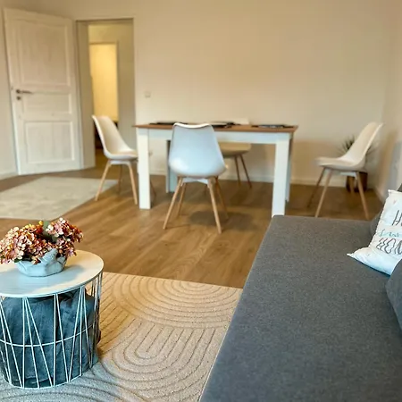 Apartment Wohlfuehl-apartment Mit Gemuetlichem Balkon