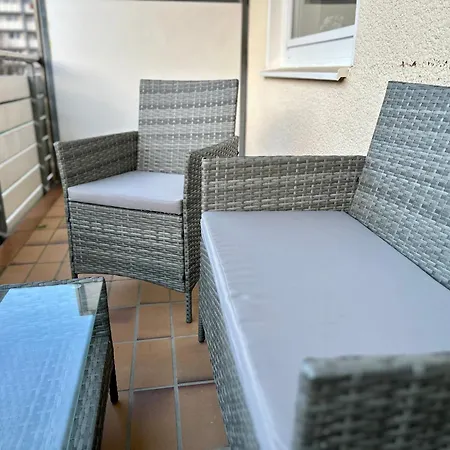 Wohlfuehl-apartment Mit Gemuetlichem Balkon Apartment *