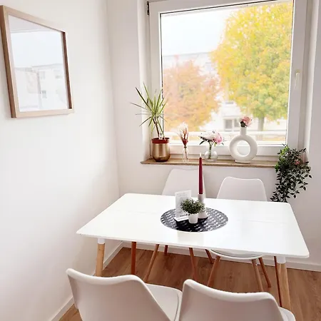 Wohlfuehl-apartment Mit Grossem Balkon, Netflix & Games Apartmán *