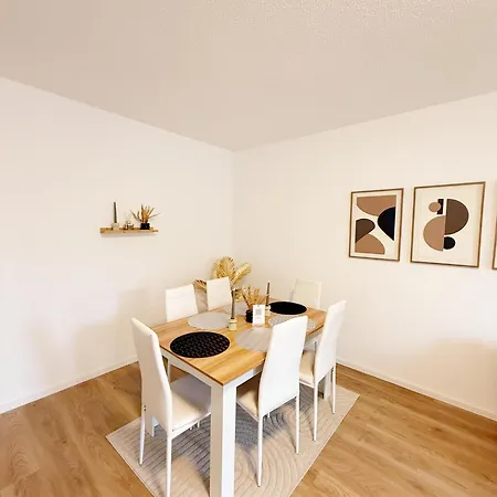 아파트 Wohlfuehl-apartment Mit Grossem Balkon, Netflix & Games