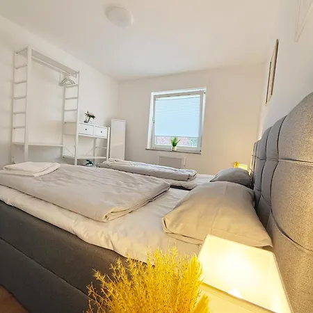 Wohlfuehl-apartment Mit Grossem Balkon, Netflix & Games 아파트 바르싱하우젠