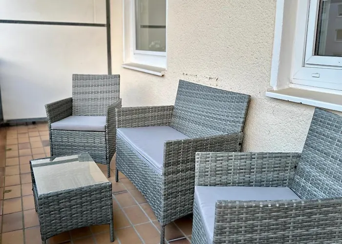 Wohlfuehl-apartment Mit Grossem Balkon, Netflix & Games Appartement *