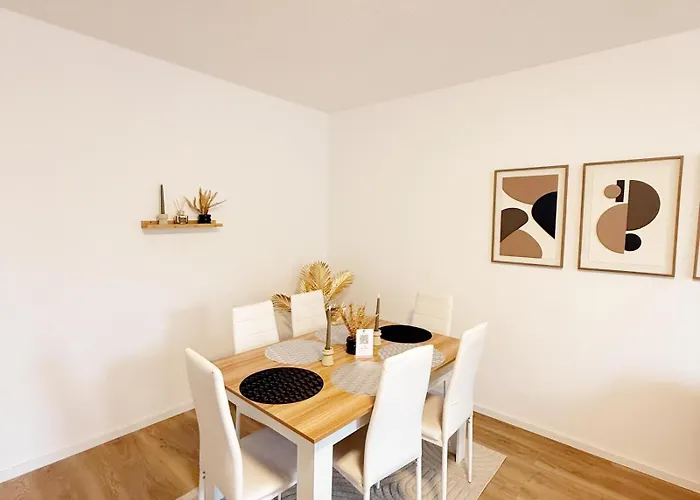 Appartement Wohlfuehl-apartment Mit Grossem Balkon, Netflix & Games